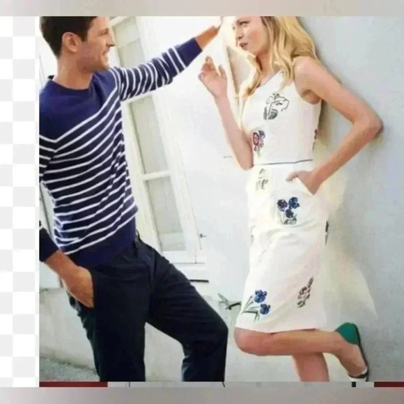 Stunning BODEN Blue Embroidered
Fruity Fun Dress 100% Cotton W/Pockets Size 4R - Picture 2 of 12